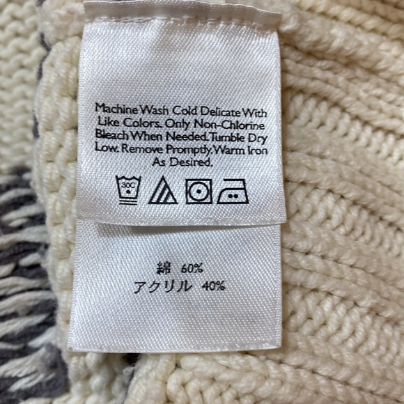 Eddie Bauer Woman’s Sweater Size L Cardigan Cream/Grey Snowflake Design - Picture 8 of 10